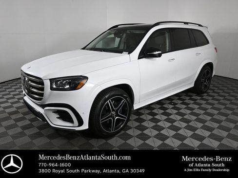 New 2026 Mercedes-Benz GLS 450 4MATIC image 1