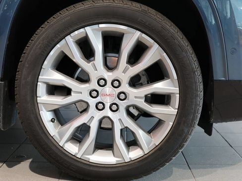 Used 2025 GMC Acadia Denali w/ Super Cruise Package AWD/4WD image 22