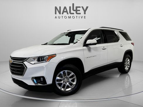 Used 2020 Chevrolet Traverse LT w/ Driver Confidence II Package image 1