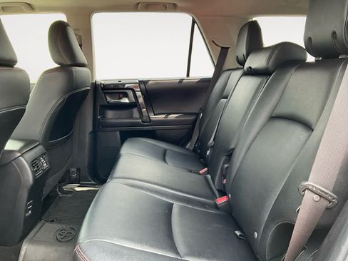 Used 2019 Toyota 4Runner TRD Off-Road Premium AWD/4WD image 15