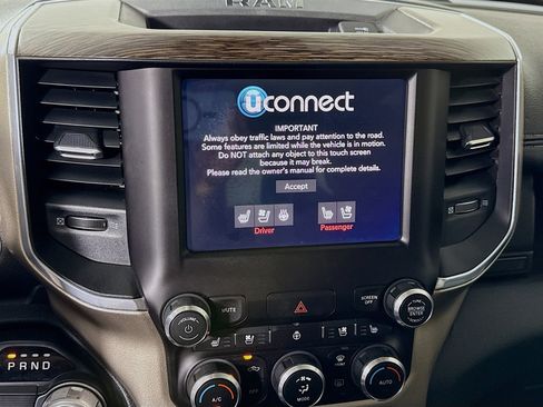 Used 2019 RAM 1500 Laramie image 18