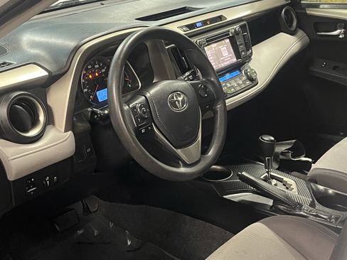 Used 2015 Toyota RAV4 XLE FWD image 15