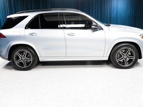 New 2026 Mercedes-Benz GLE 580 4MATIC image 4