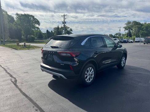 Used 2024 Ford Escape Active AWD/4WD image 5