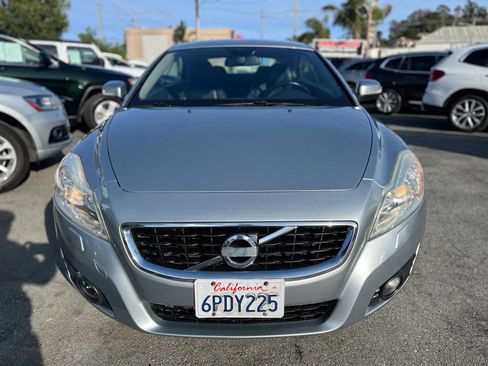 Used 2011 Volvo C70 T5 FWD image 2
