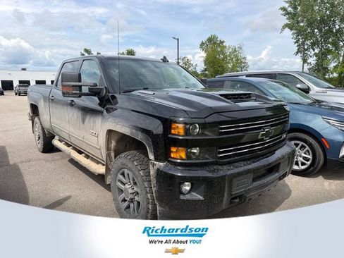 Used 2017 Chevrolet Silverado 2500 LT w/ Midnight Edition AWD/4WD image 1