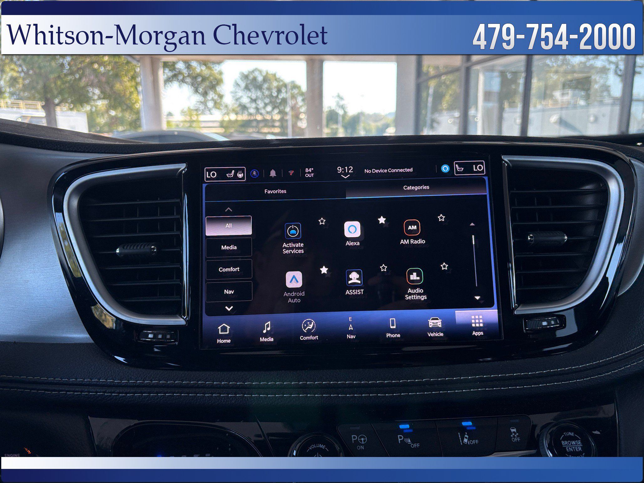 Used 2024 Chrysler Pacifica Premium FWD image 22