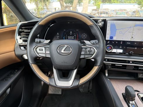 Used 2026 Lexus RX 350 Premium w/ Accessory Package (Z1) FWD image 31
