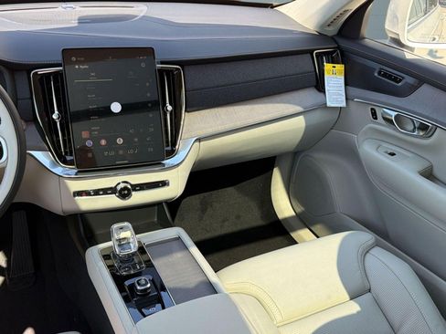 New 2026 Volvo XC90 B6 Ultra w/ Protection Package AWD/4WD image 26