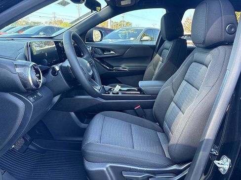 New 2026 Chevrolet Equinox LT image 9