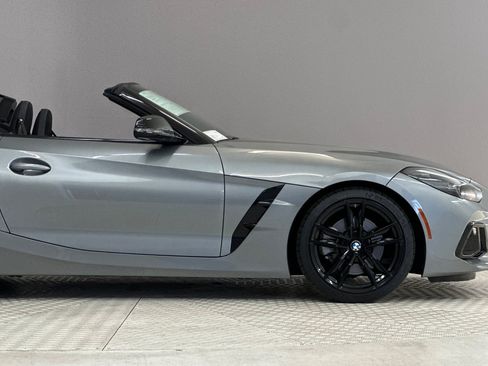 Used 2024 BMW Z4 sDrive30i w/ Shadowloine Package RWD image 33