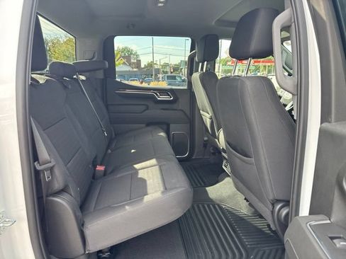 Used 2022 GMC Sierra 1500 SLE AWD/4WD image 12