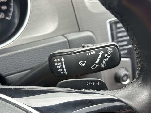 Used 2016 Volkswagen Golf S FWD image 23