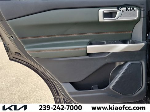 Used 2022 Ford Explorer Timberline w/ Timberline Technology Package AWD/4WD image 14