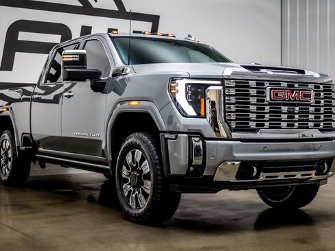 Used 2026 GMC Sierra 2500 Denali w/ Denali Reserve Package AWD/4WD image 29