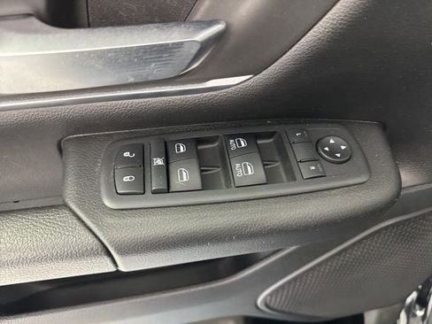 Used 2019 RAM 1500 Big Horn image 18