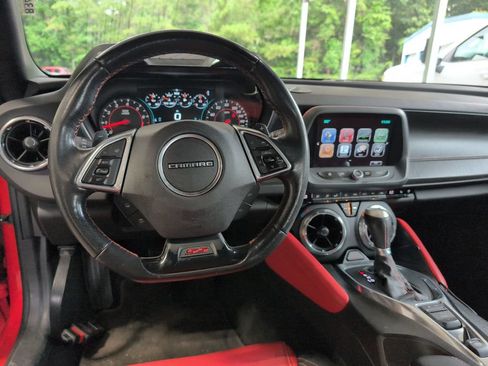 Used 2016 Chevrolet Camaro SS RWD image 13