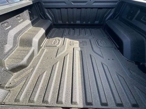 New 2025 GMC Hummer EV 3X image 9