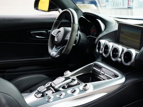 Used 2016 Mercedes-Benz AMG GT S image 32