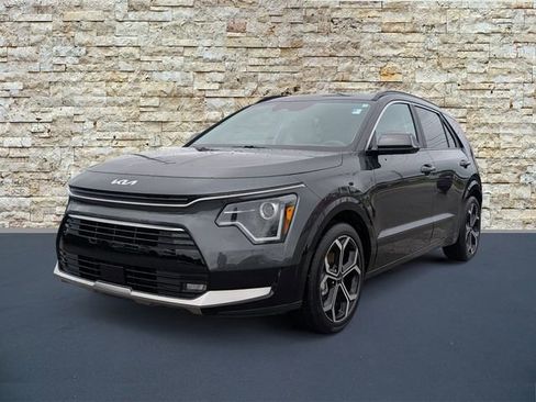 Certified 2025 Kia Niro EX Touring FWD image 5