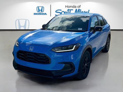 Certified 2026 Honda HR-V Sport image 3