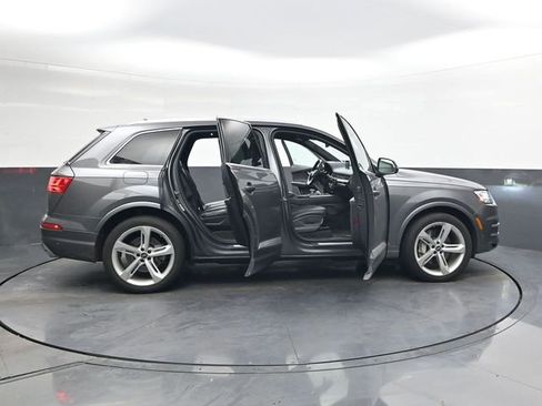 Used 2019 Audi Q7 3.0T Prestige image 37