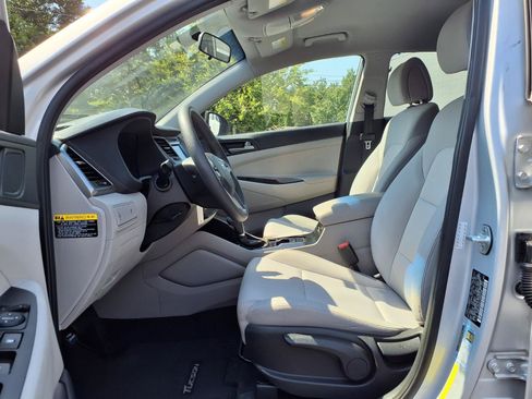 Used 2018 Hyundai Tucson SE FWD image 6