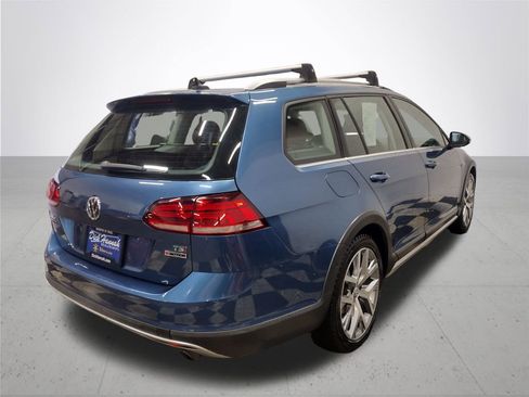Used 2018 Volkswagen Golf Alltrack SEL image 12