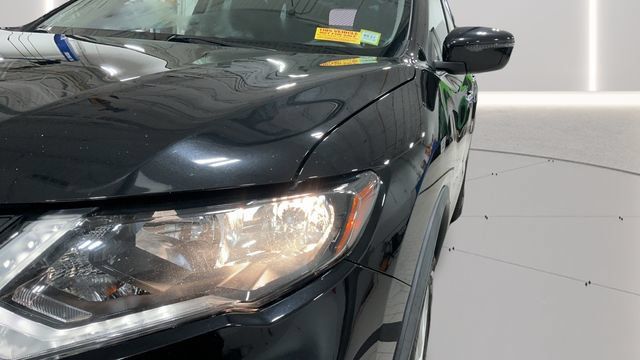 Used 2020 Nissan Rogue SV AWD/4WD image 32