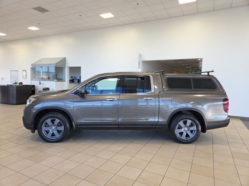 Used 2020 Honda Ridgeline RTL-E image 2