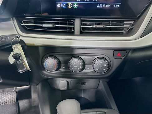 Used 2026 Chevrolet Trax RS w/ Driver Confidence Package image 15