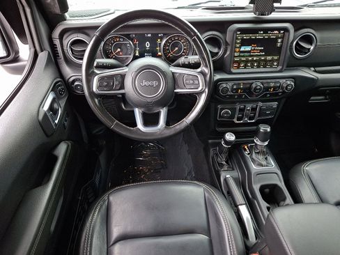 Used 2021 Jeep Wrangler Unlimited Sahara image 12