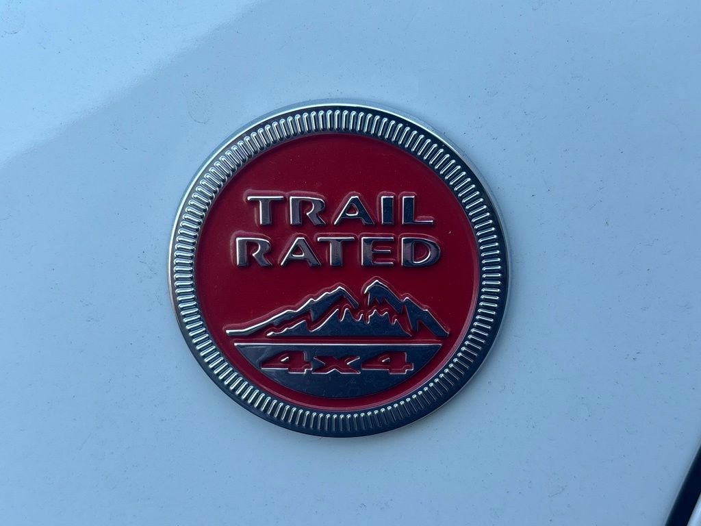 Used 2023 Jeep Renegade Trailhawk AWD/4WD image 30