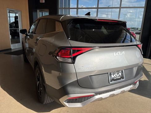 Certified 2023 Kia Sportage LX image 9