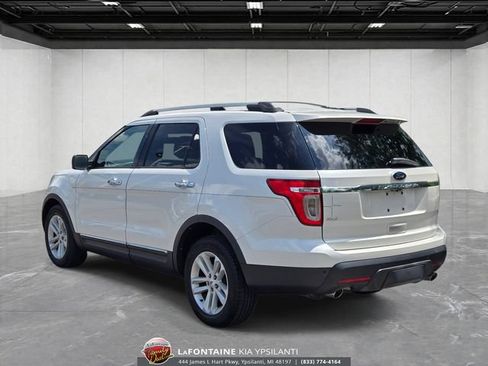 Used 2012 Ford Explorer XLT FWD image 3
