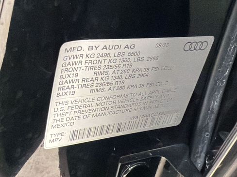 Used 2025 Audi Q5 Premium Plus AWD/4WD image 24