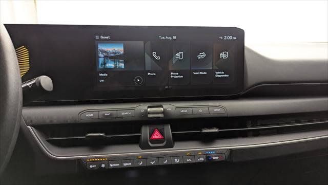 Used 2025 Kia K4 FWD image 26