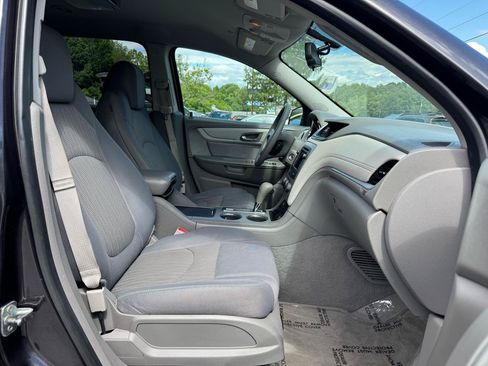 Used 2015 Chevrolet Traverse LS AWD/4WD image 12