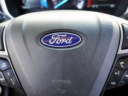 Used 2019 Ford Fusion SE FWD image 43