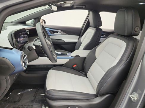 Used 2025 Chevrolet Equinox EV LT FWD image 15