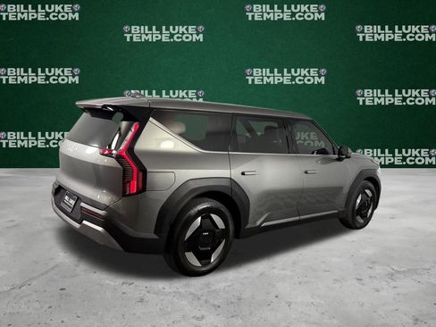 Used 2024 Kia EV9 Light Long Range image 6