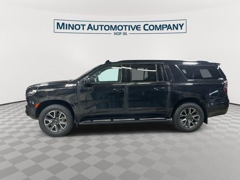 Used 2021 Chevrolet Suburban Z71 w/ Rear Media and Nav Package AWD/4WD image 5