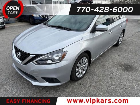 Used 2019 Nissan Sentra S image 1