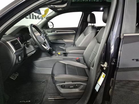 Used 2021 Volkswagen Atlas Cross Sport SEL R-Line AWD/4WD image 9