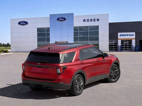 New 2026 Ford Explorer ST-Line w/ ST-Line Street Pack AWD/4WD image 3
