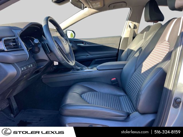 Used 2023 Toyota Camry SE w/ Blackout Package (TMS) FWD image 19