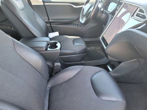 Used 2015 Tesla Model S image 21