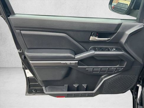 Certified 2025 Toyota Tacoma TRD Off-Road image 11