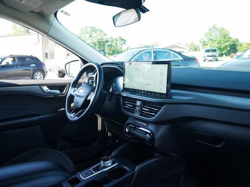 Used 2023 Ford Escape Active w/ Tech Pack #2 FWD image 13