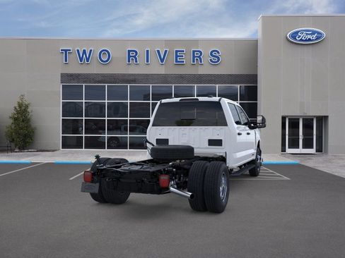 New 2026 Ford F350 4x4 Crew Cab DRW Super Duty image 8